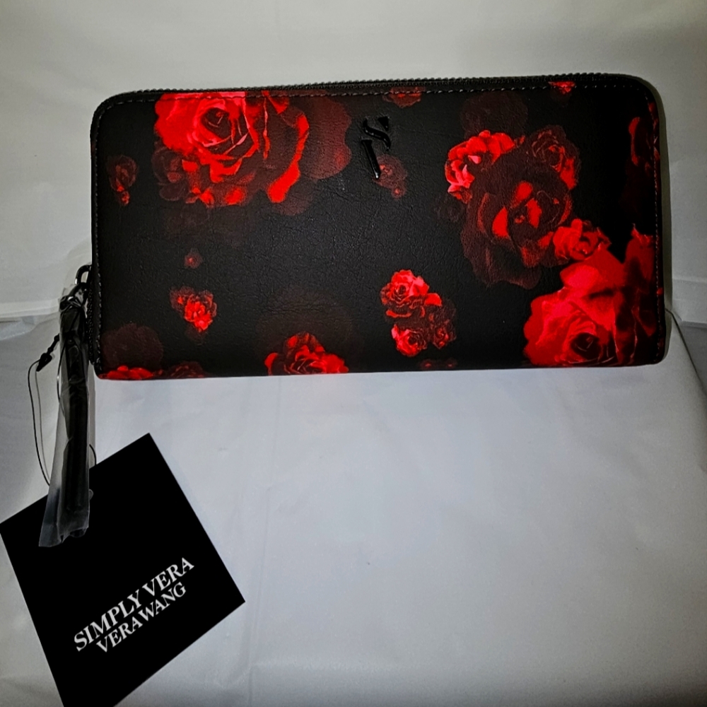 Vera Wang Zippy Wallett